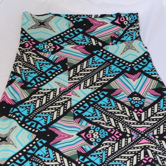 Aztec Maxi Dress with High Slit - Picture 2 of 6